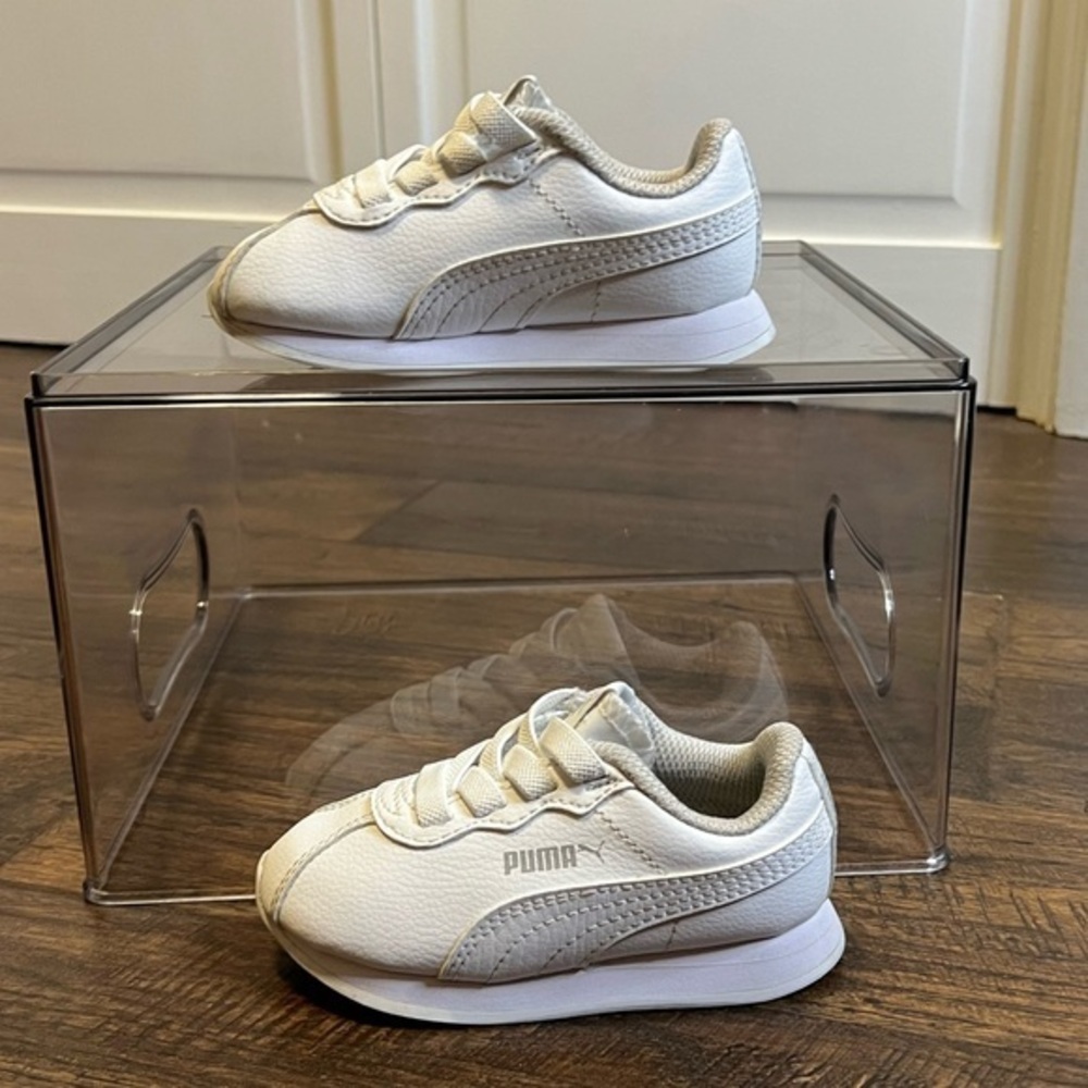 PUMA Unisex-Child Turin Sneakers Size 6C Color White